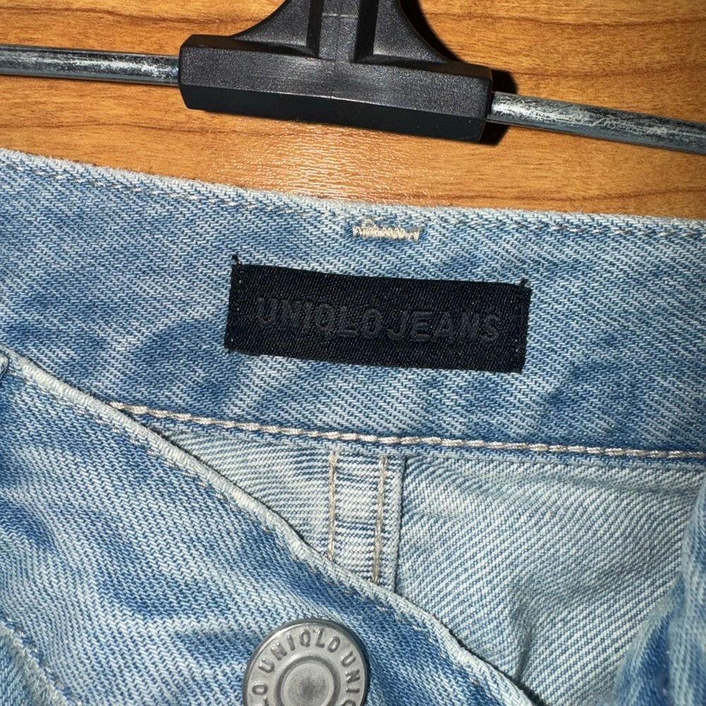 Uniqlo light wash Jean skirt